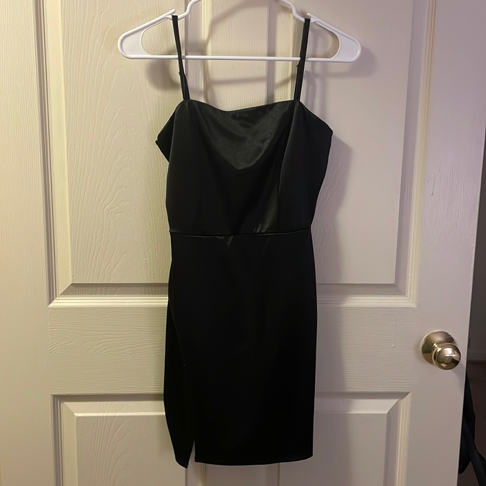 black mini dress with slit
